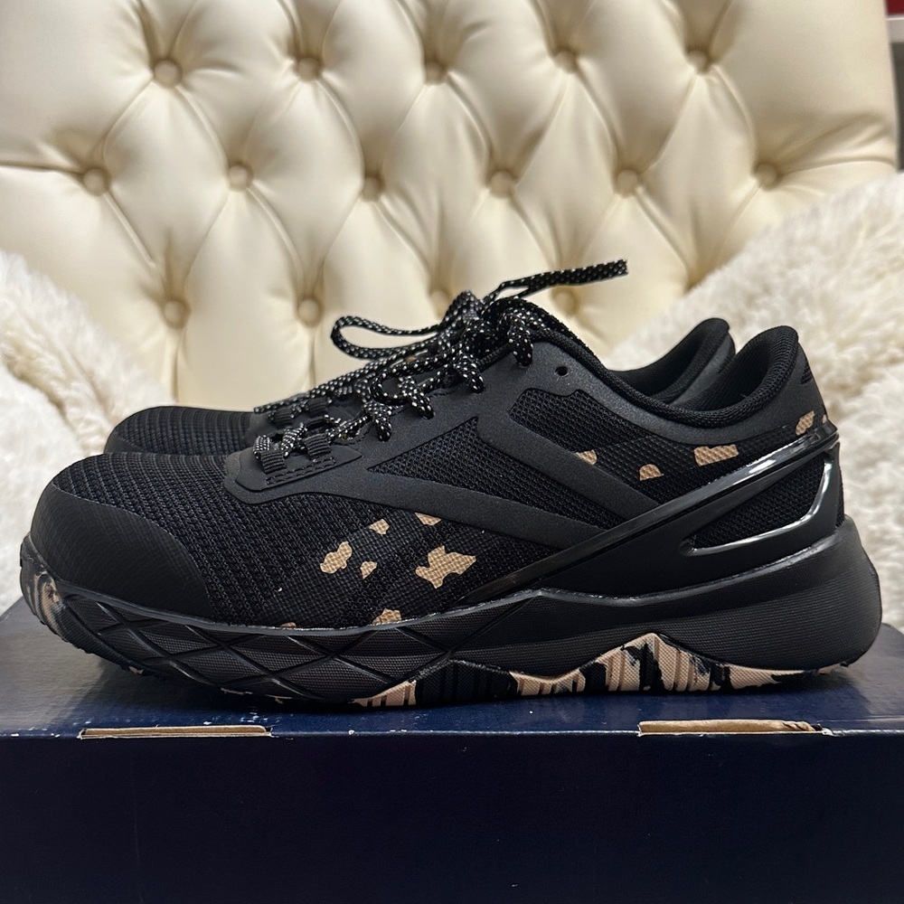 Reebok Nanoflex TR athletic work shoe women size 7